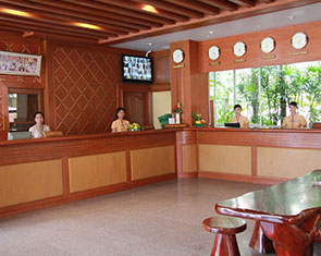 Baumanburi-Hotel-Phuket9.jpg